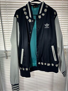 Adidas Originals x Pharrell Williams Daisy Souvenir Jacket